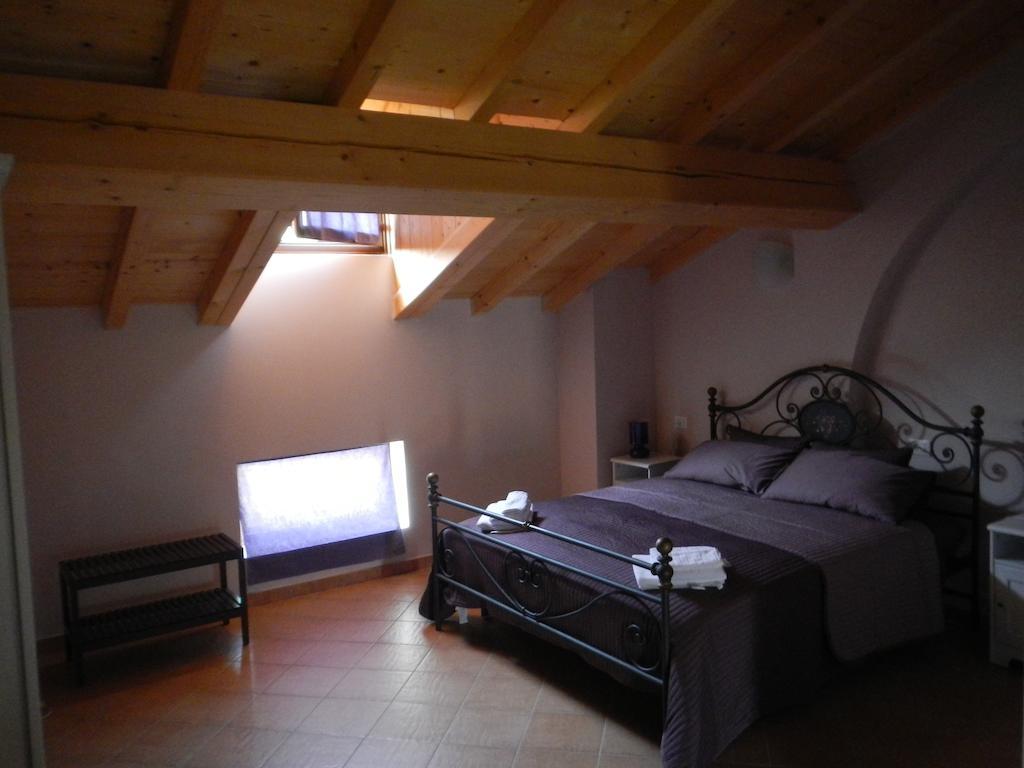 La Cascina Del Sole Vandrarhem Rivarolo del Re ed Uniti Rum bild