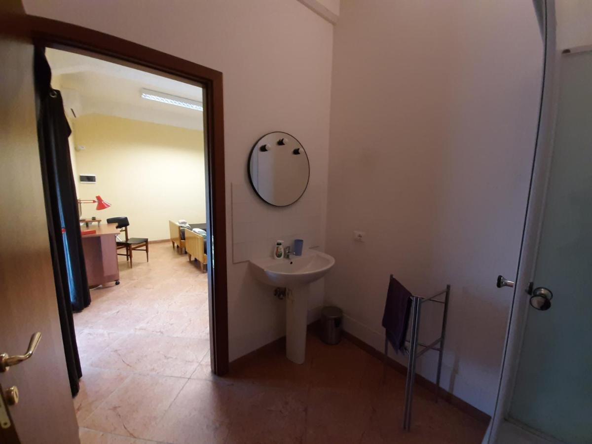 La Cascina Del Sole Vandrarhem Rivarolo del Re ed Uniti Exteriör bild